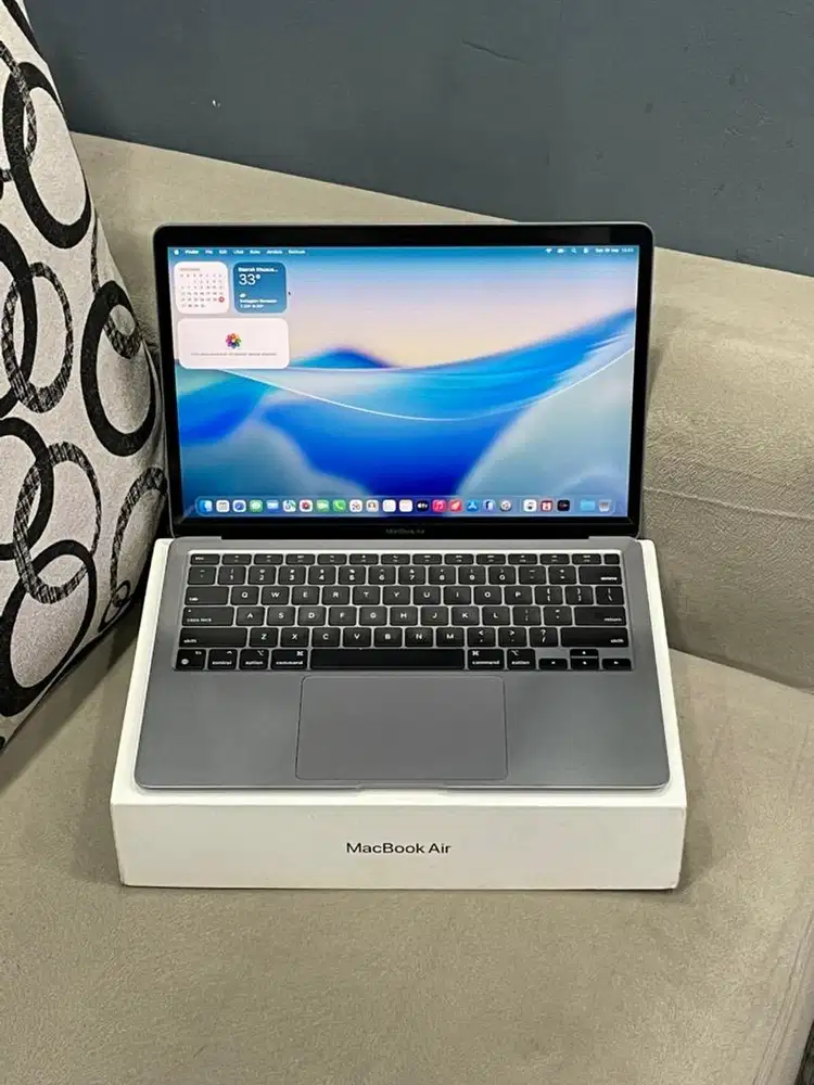 Macbook Air M1 13” 8/256GB Gray ex iBox