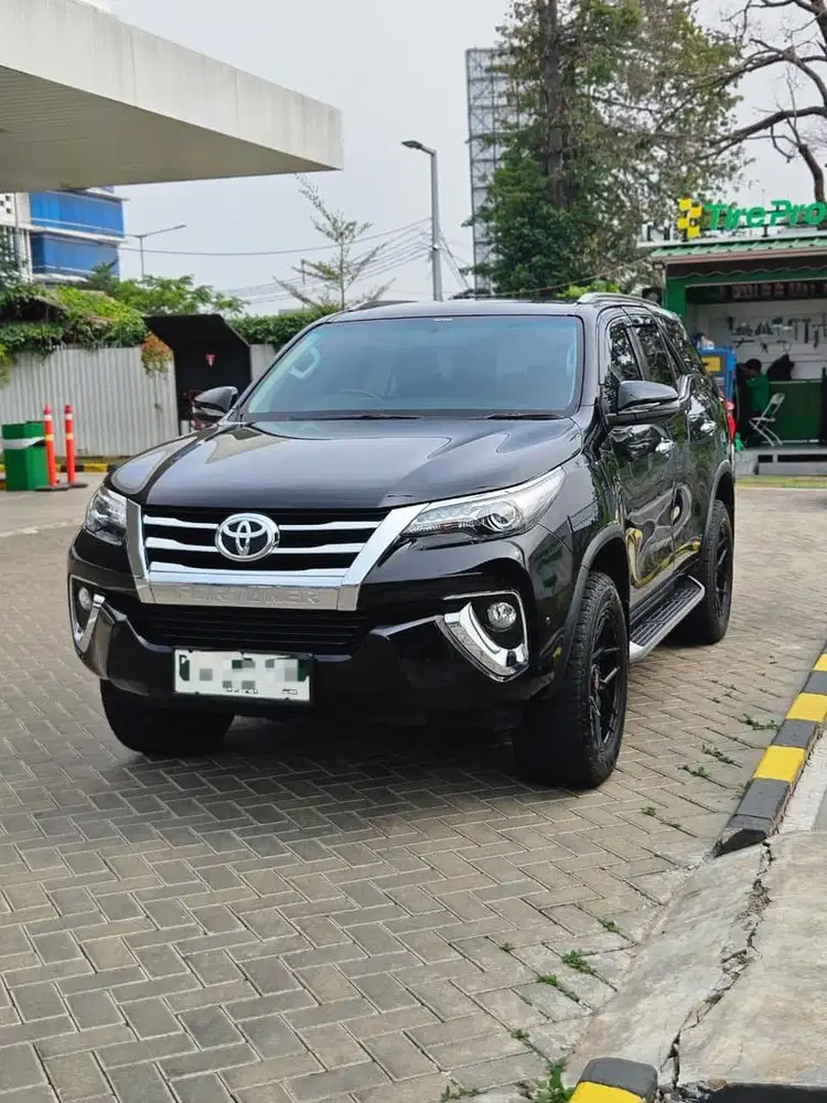 Fortuner 2.4 VRZ AT 2018