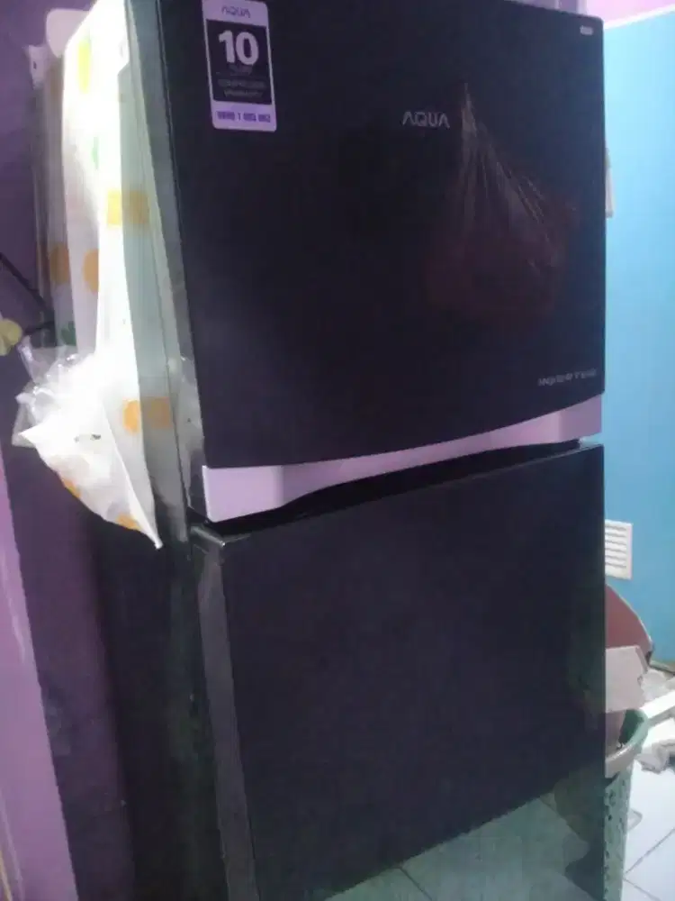 D jual kulkas Polytron