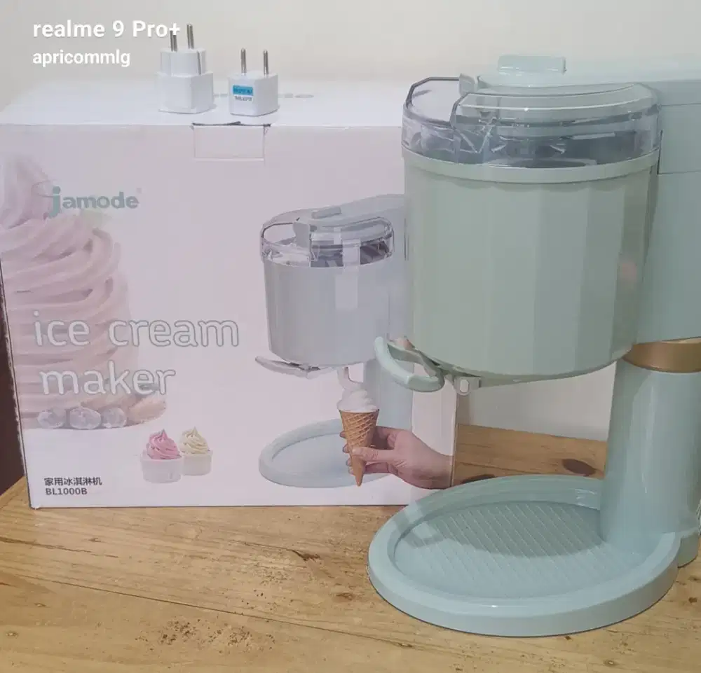 Es cream maker low Watt preloved mulus luar dalam siap pakai
