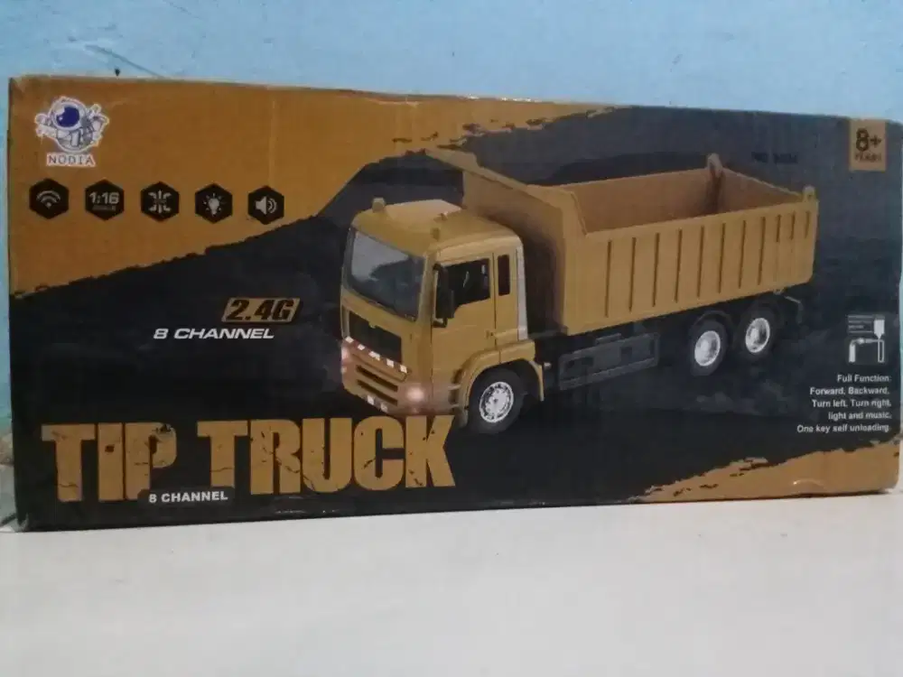 Mainan truck remote