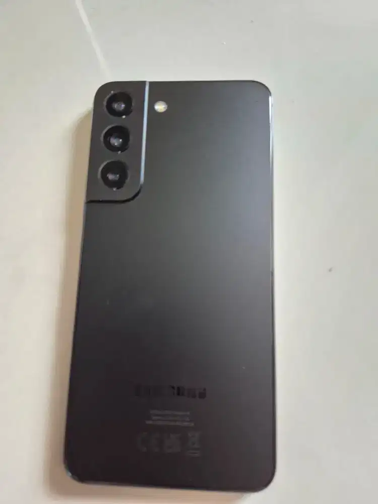 Samsung s22 ,8/128