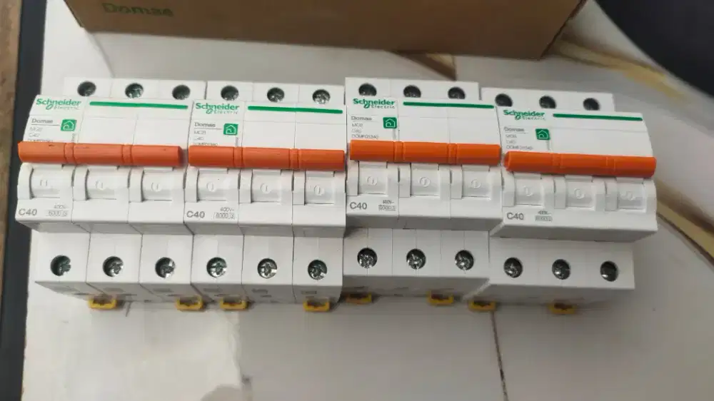 Jual MCB 3 Pase 40A