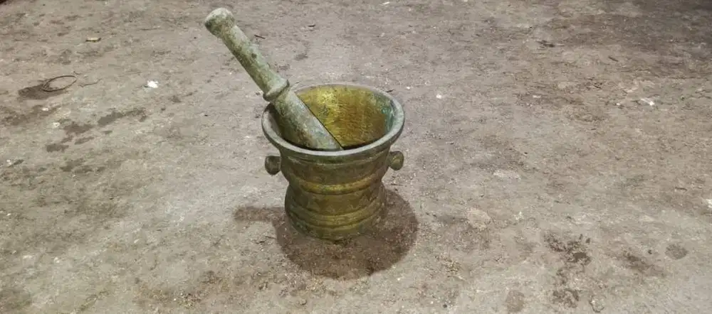 Lumpang Alu Kuningan Antik Asli Tahun 1939 Era Kolonial - Rare Item