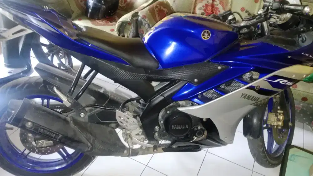 R15 v2 full ori tahun 2016