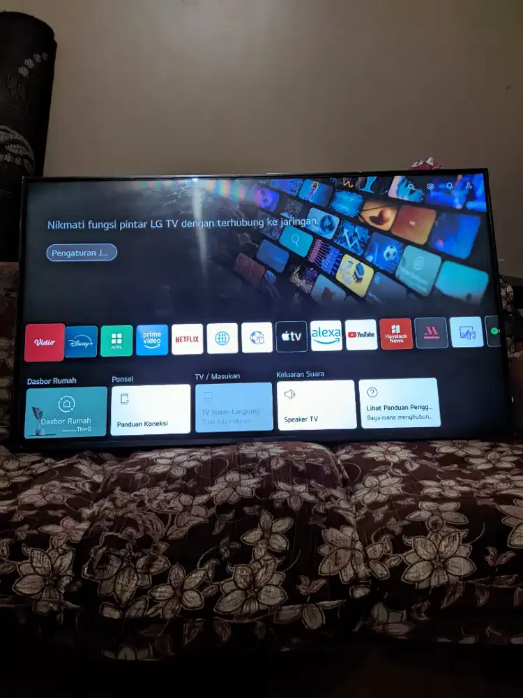 LG 50 inch Smart Tv