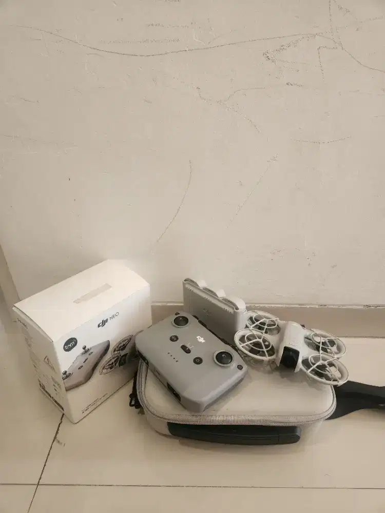 DJI Neo Fly Combo Like New