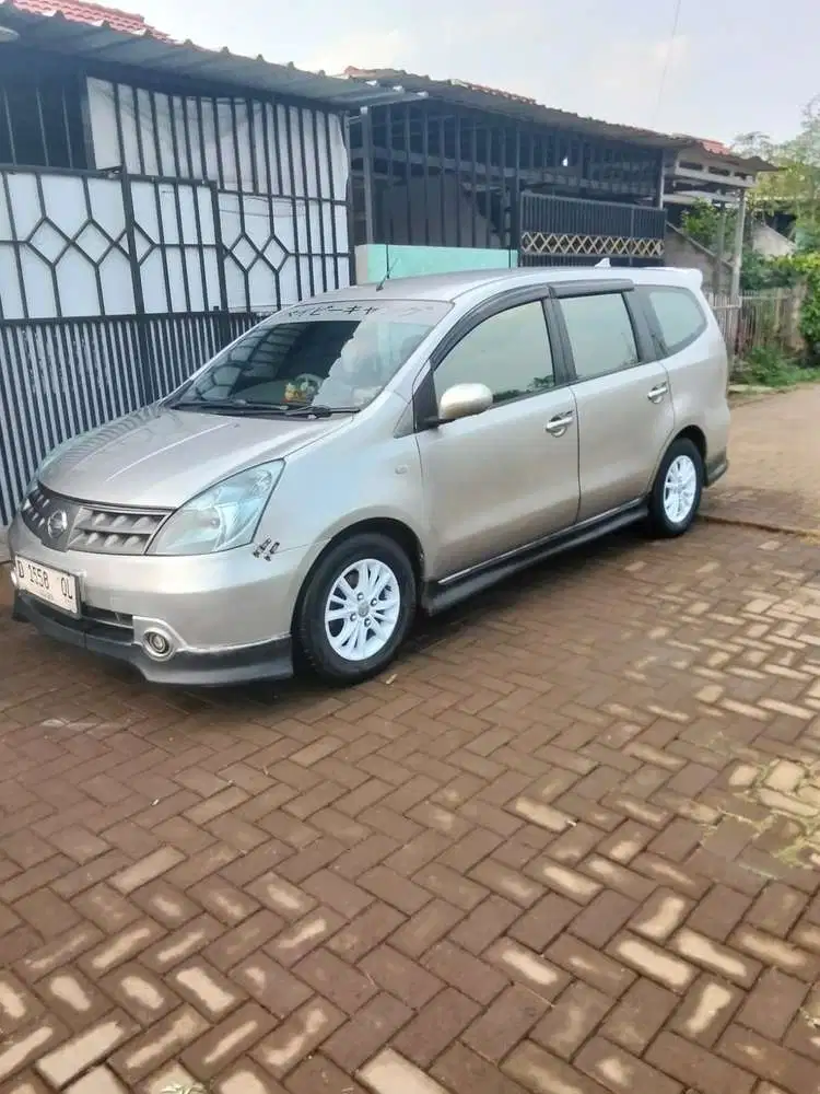 Nissan Grand livina 2008 Bensin