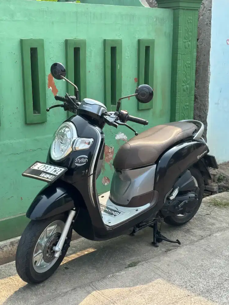TT/DIJUAL CEPAT!! HONDA SCOOPY INJEKSI DONAT PJK HIDUP PLAT PANJANG