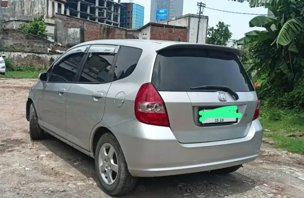 Honda Fit 1.5 AT built up