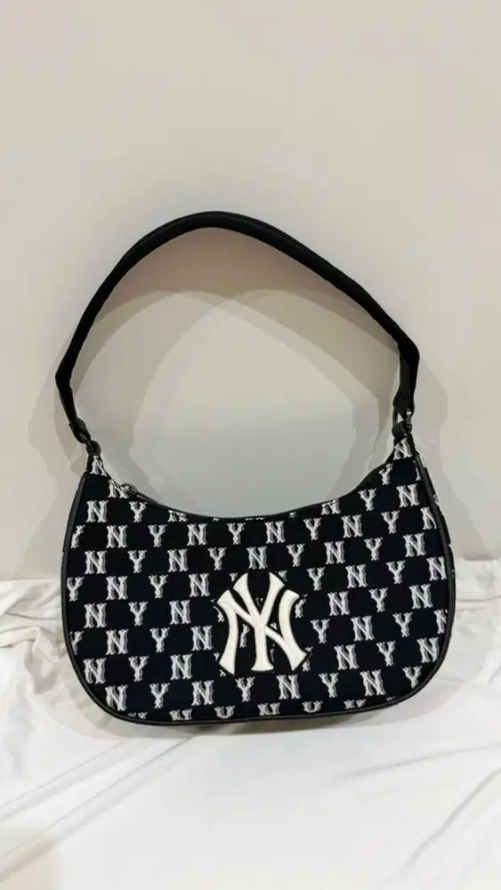 Tas Cewek Merk MLB