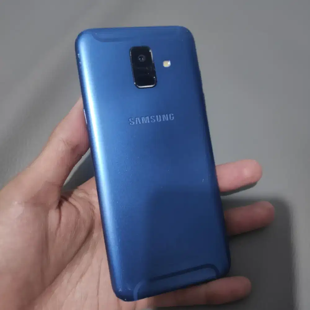 Samsung A6 3/32gb