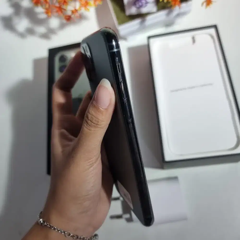 Iphone 11 pro 256 ibox lengkap