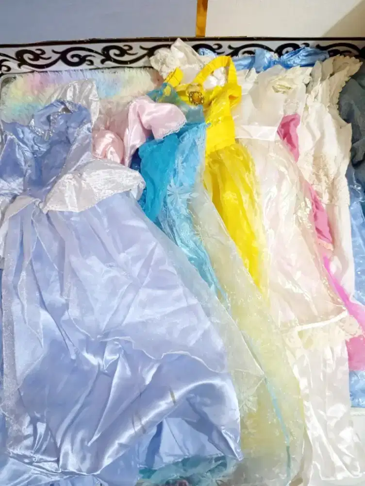 Tak All 12pc gaun karakter anak