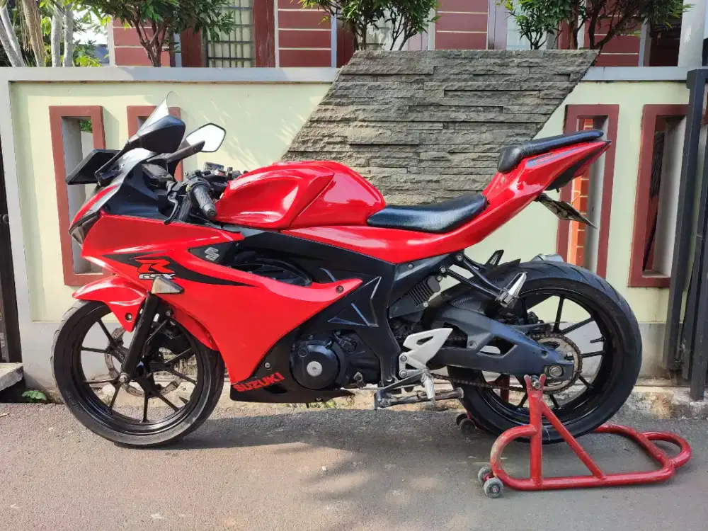 YAMAHA GSX-R150 TAHUN 2017
