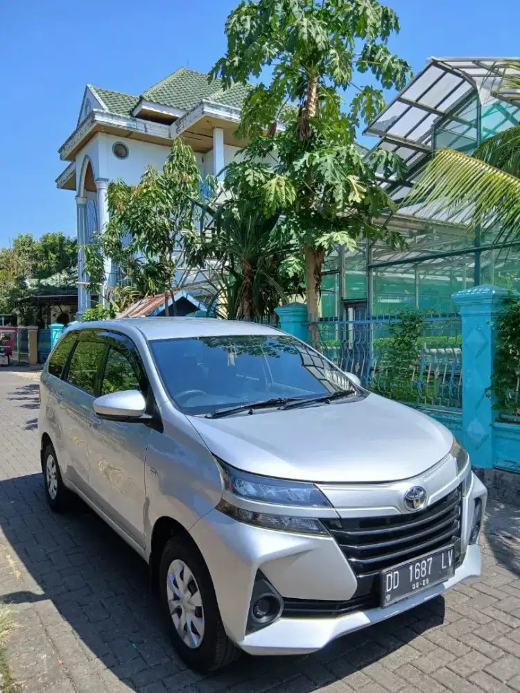 Avanza E MT thun  2021 silver bisa dp 12 jt 4.234.000 5 tahun