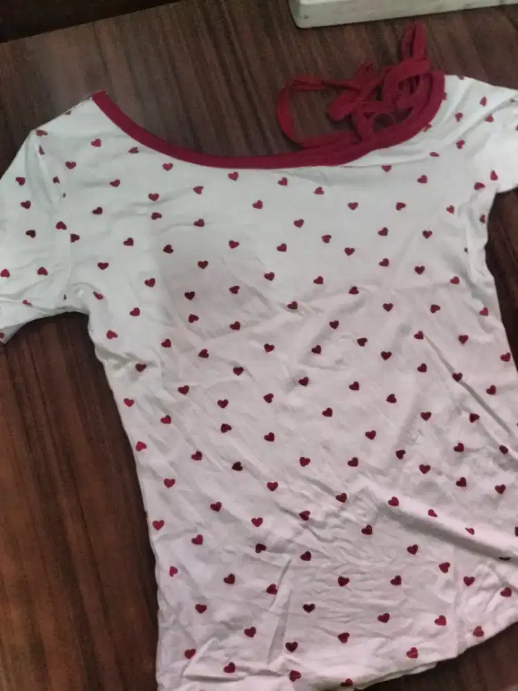 Jual Kaos Off Shoulder Motif Polkadot Jakarta Timur Pulomas