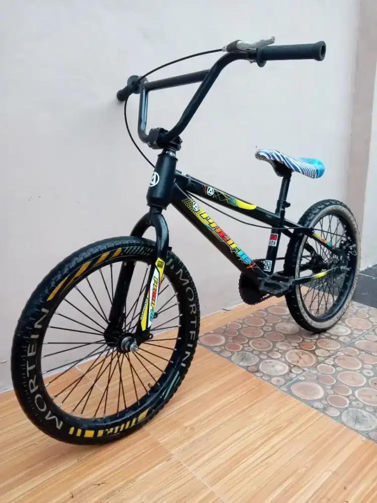 Sepeda BMX Ukuran 20 CAKRAM. Noken SIAP PAKE lokasi KEMILING, Nego