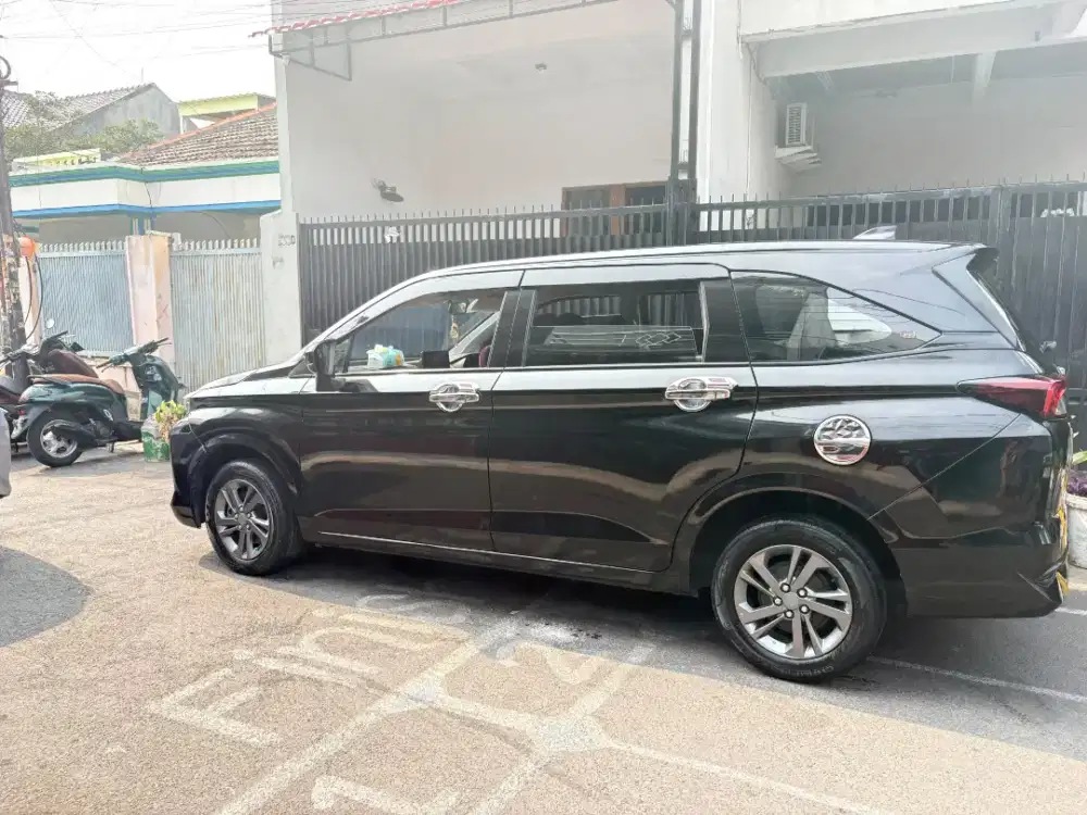 Daihatsu Xenia R sport manual1300cc