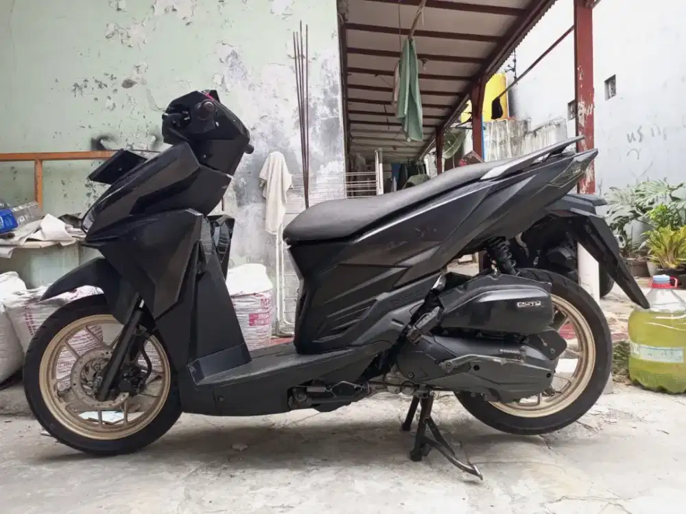 Di jual motor Honda vario