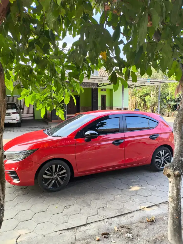 Jual mobil bekas Honda City Hatchback RS matic (CVT) taun 2023