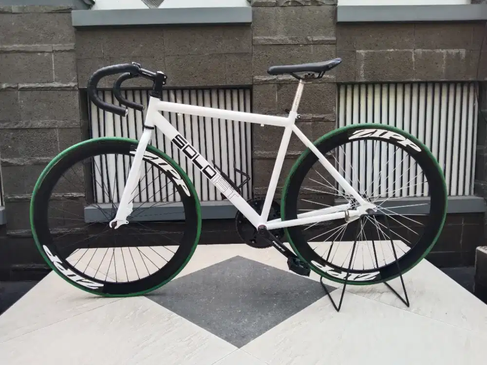 Sepeda fixie solois 02
