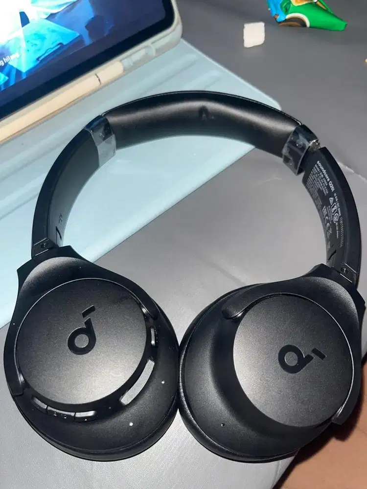 Headphone Soundcore Q20i