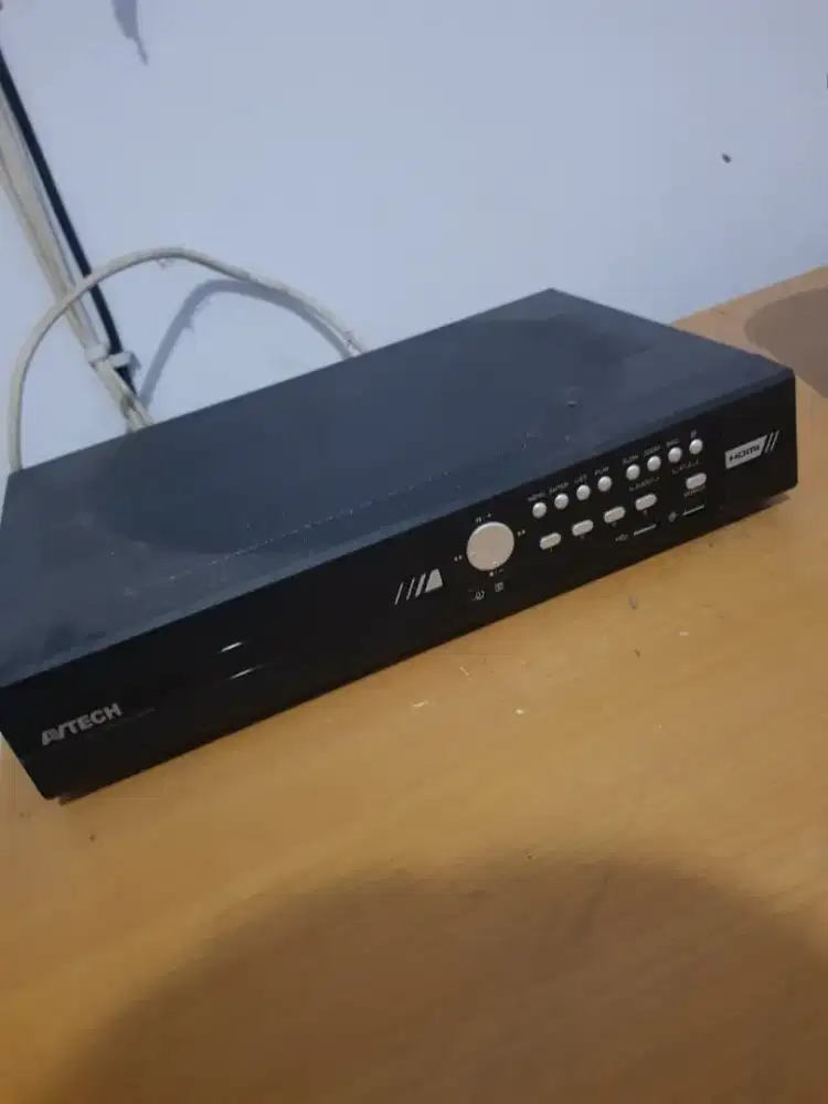 1 SET DVR AVTECH 4 CH + 3 Kamera CCTV INDOOR & 1 Kamera CCTV OUTDOOR