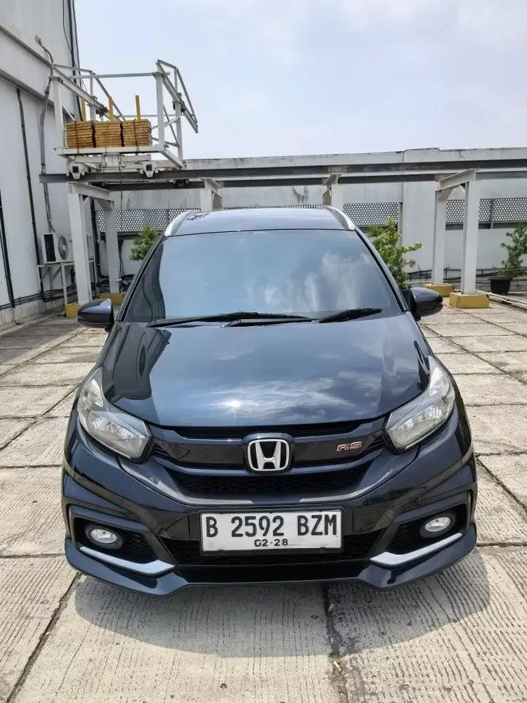 Honda Mobilio RS Automatic 2017 Murah Kilometer Rendah