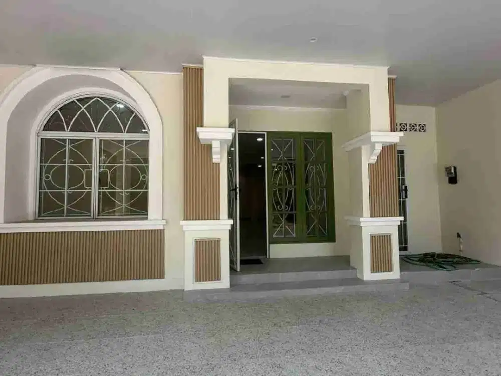 Jual rumah cluster depan kota wisata cibubur