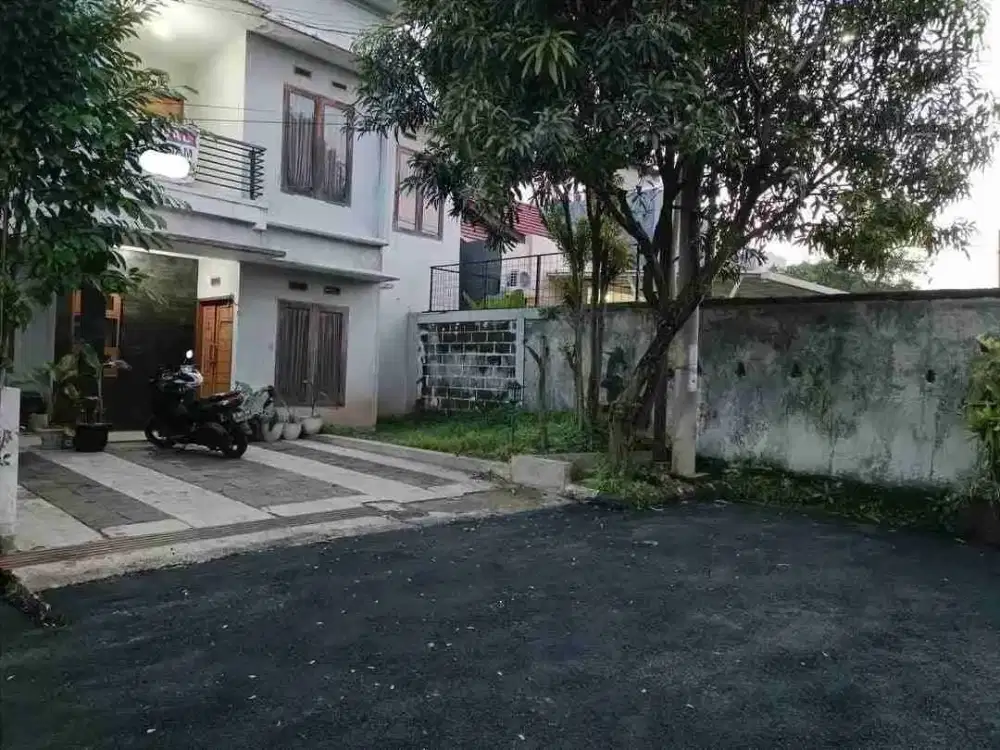 Rumah Terawat SEMI FURNISHED LT 151 Di Komplek Antapani Bandung harga 1,7 Milyar