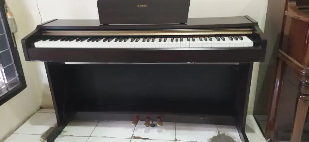JL DIGITAL PIANO yamaha YDP 123 + kursi seHRG 1jt