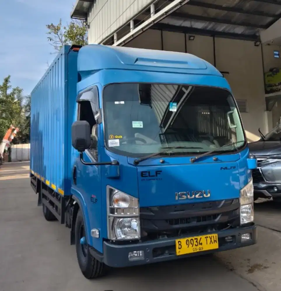 Isuzu Elf Engkel Long 2023 Euro4 Box Panjang
