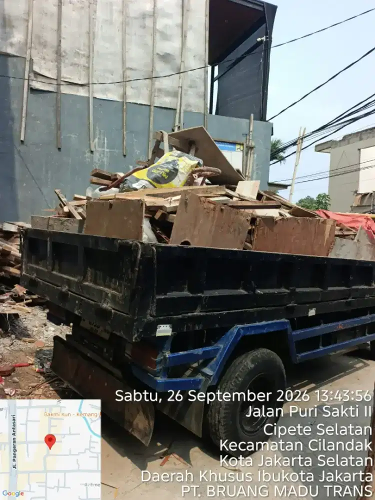 Jasa buang puing dan urugan