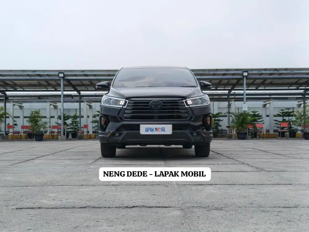 Toyota Kijang Innova 2.0 V AT 2022