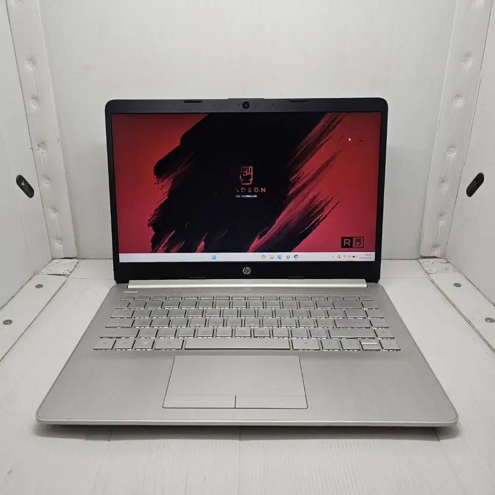 LAPTOP SLIM HP 14S DK0125AU A9 8/256 SSD 14 INCH BackLite NO MINUS