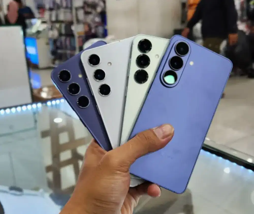 Samsung s24. S25. S26
