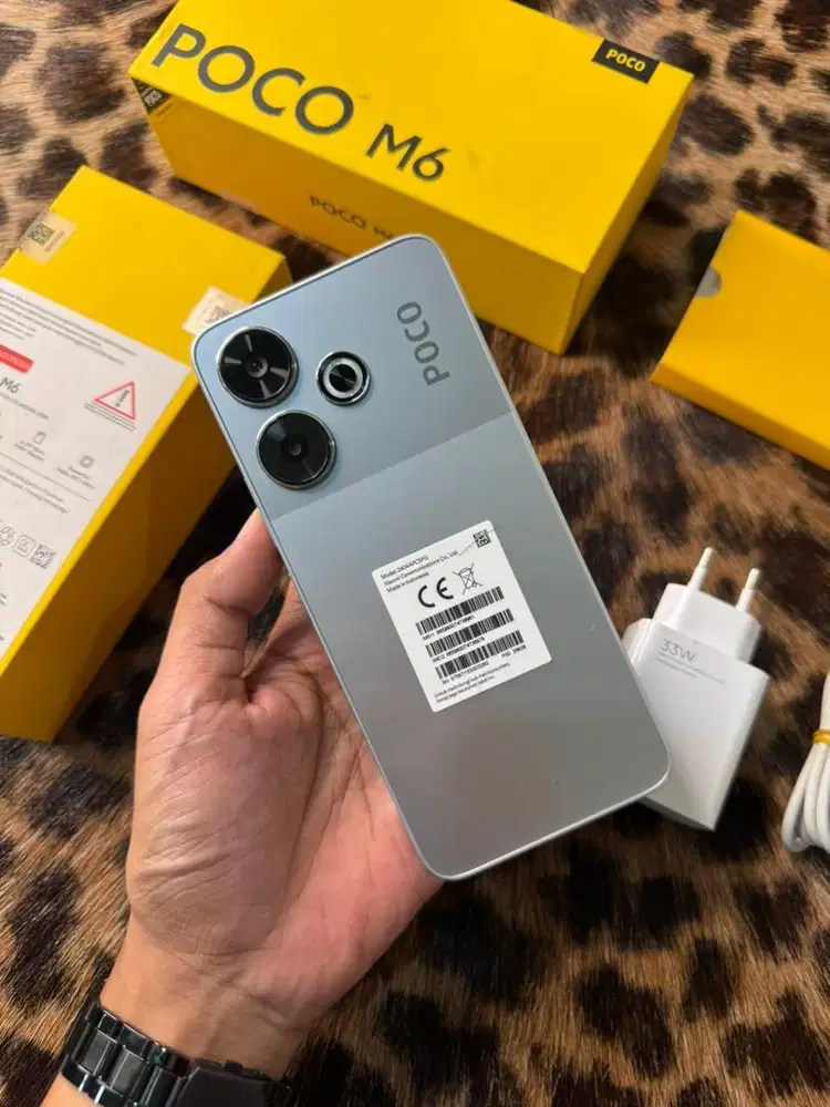 Poco M6 8/256GB Resmi (Silver)
