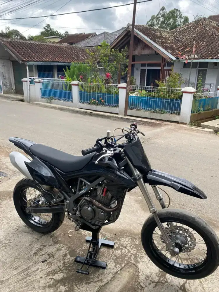 Klx bf tahun 2017 up 200