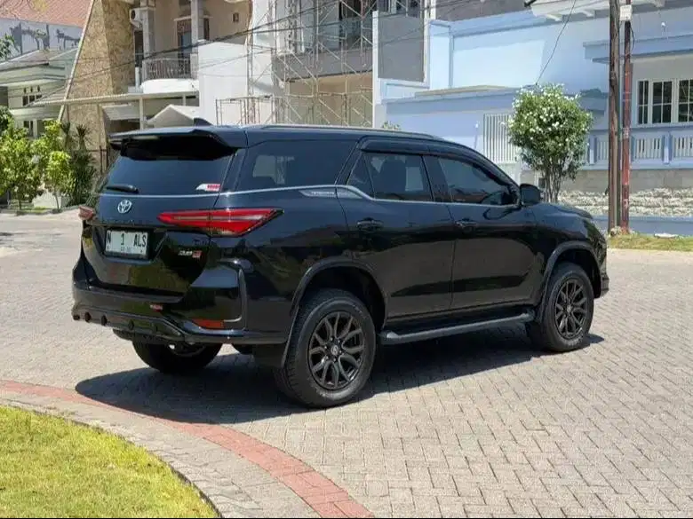TOYOTA FORTUNER VRZ 2.8 4x4 GR SPORT TSS 2025