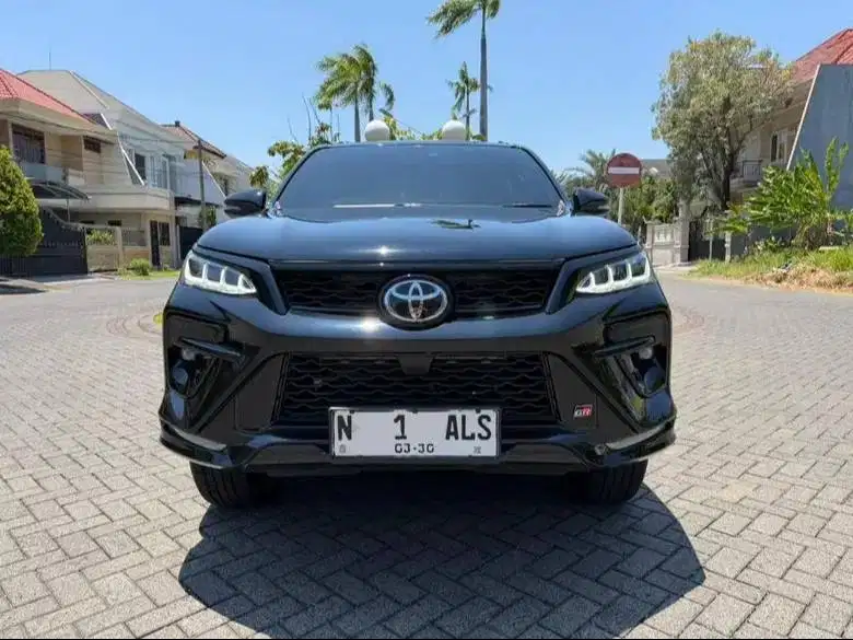 TOYOTA FORTUNER VRZ 2.8 4x4 GR SPORT TSS 2025