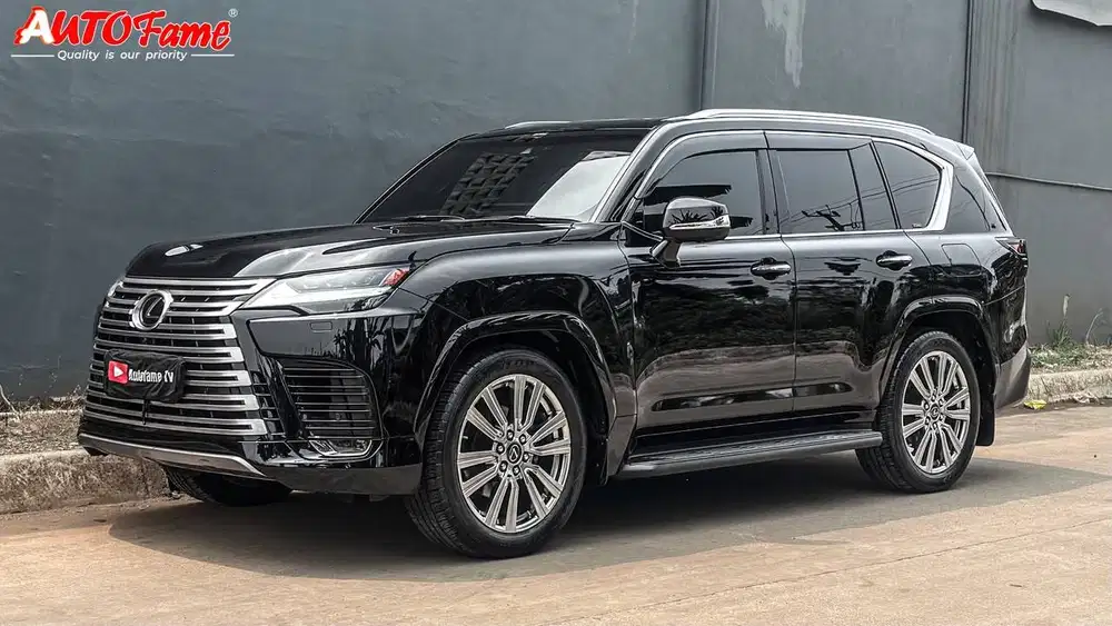 KM7RB  Lexus LX600 VIP 3.5L V6 Twinturbo NIK 2022 Black On Black