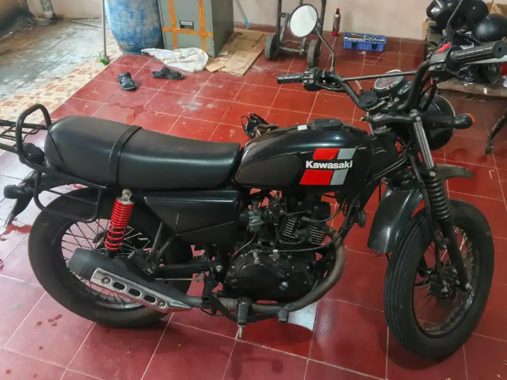 kawasaki w175 TR