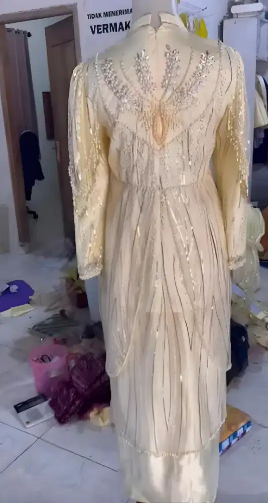 Jual & Custom: Kebaya Modern & Tradisional