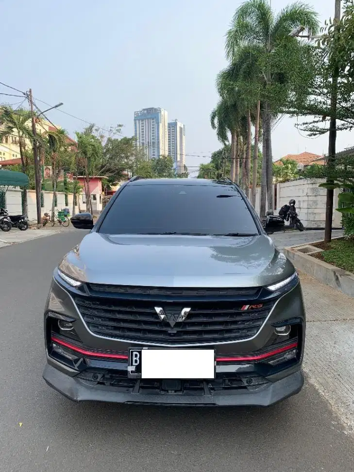 WULING ALMAZ 1.5 RS PRO 7 SEATER AUTOMATIC 2022