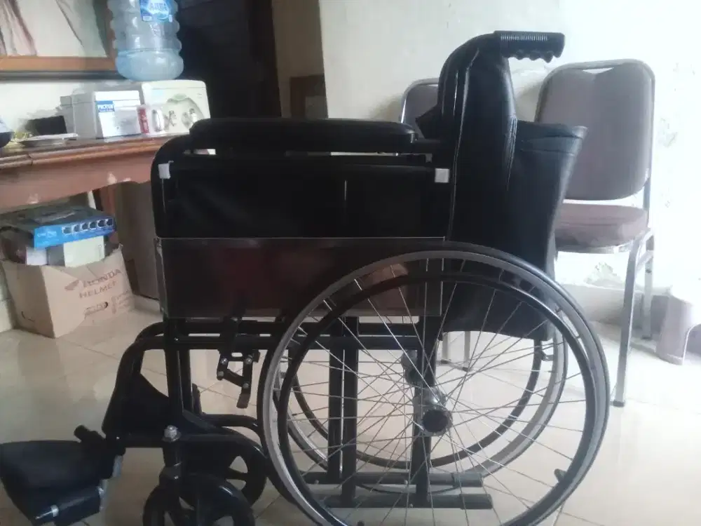 Kursi roda jarang pakai