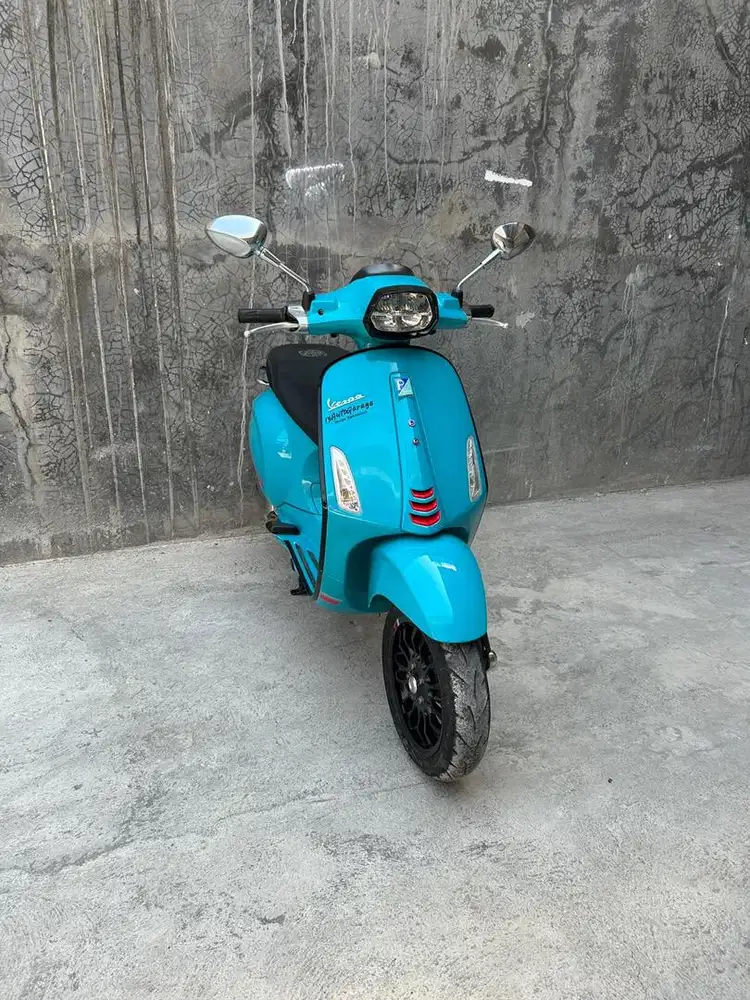 Vespa Sprint S 2022 Blue Audace Low KM Biru Muda ABS Iget Facelift