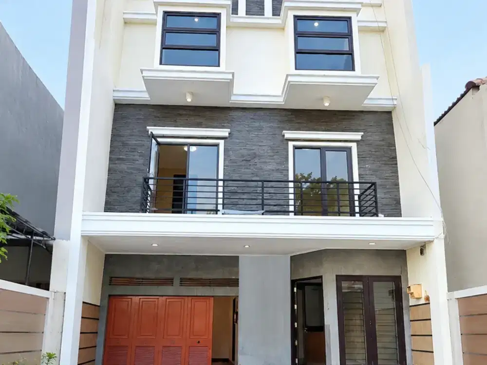 Rumah di Mitra Gading Villa 3lt luas 8x19 143meter type 6KT Kelapa Gading Jakarta Utara