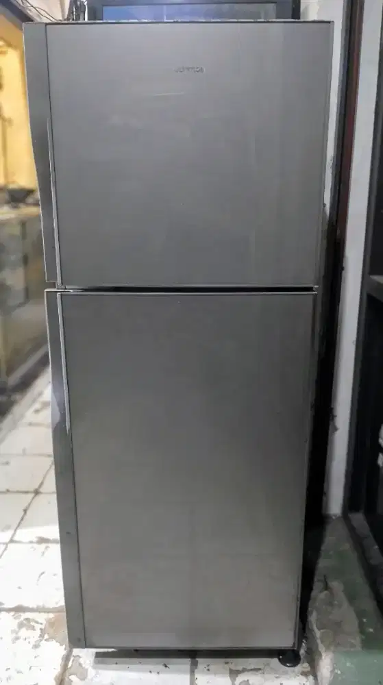 Kulkas Polytron Belezza 2 Pintu