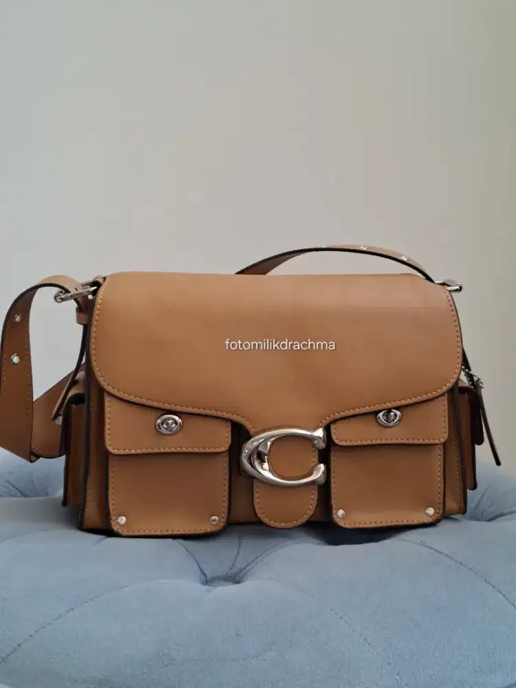 TAS BRAND COACH CARGO TURNLOCK SOFT TABBY